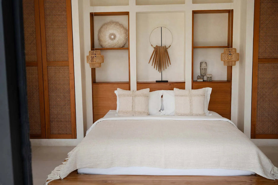 The Coastal Juju - White - M