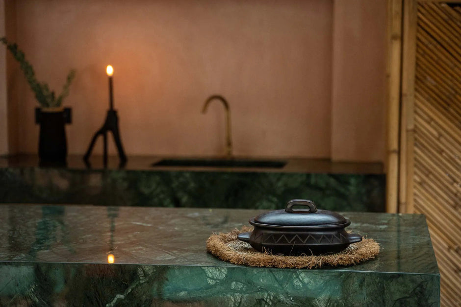 The Burned Oval Pot With Pattern and side handles - Black