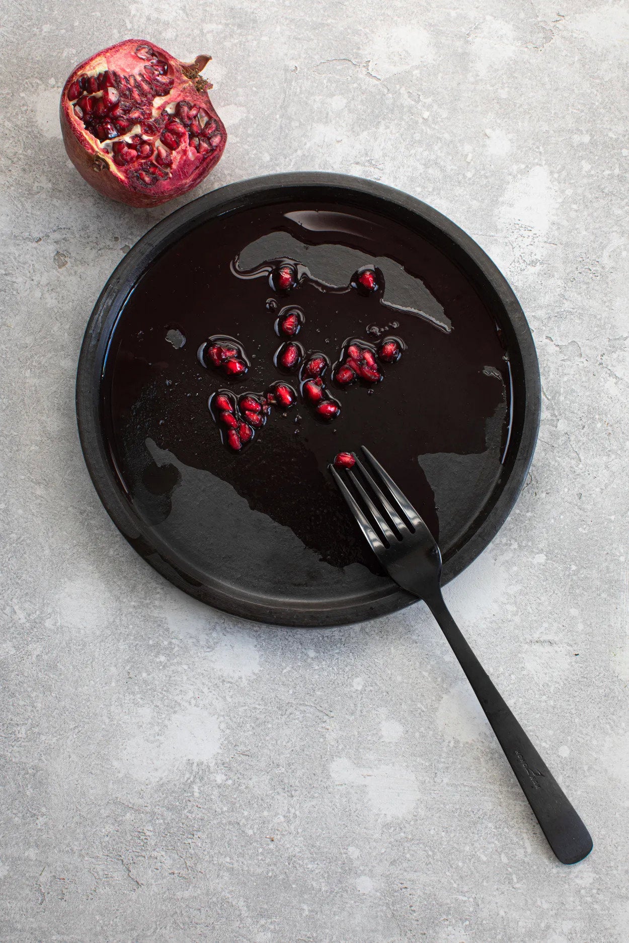 The Burned Plate - Black - S