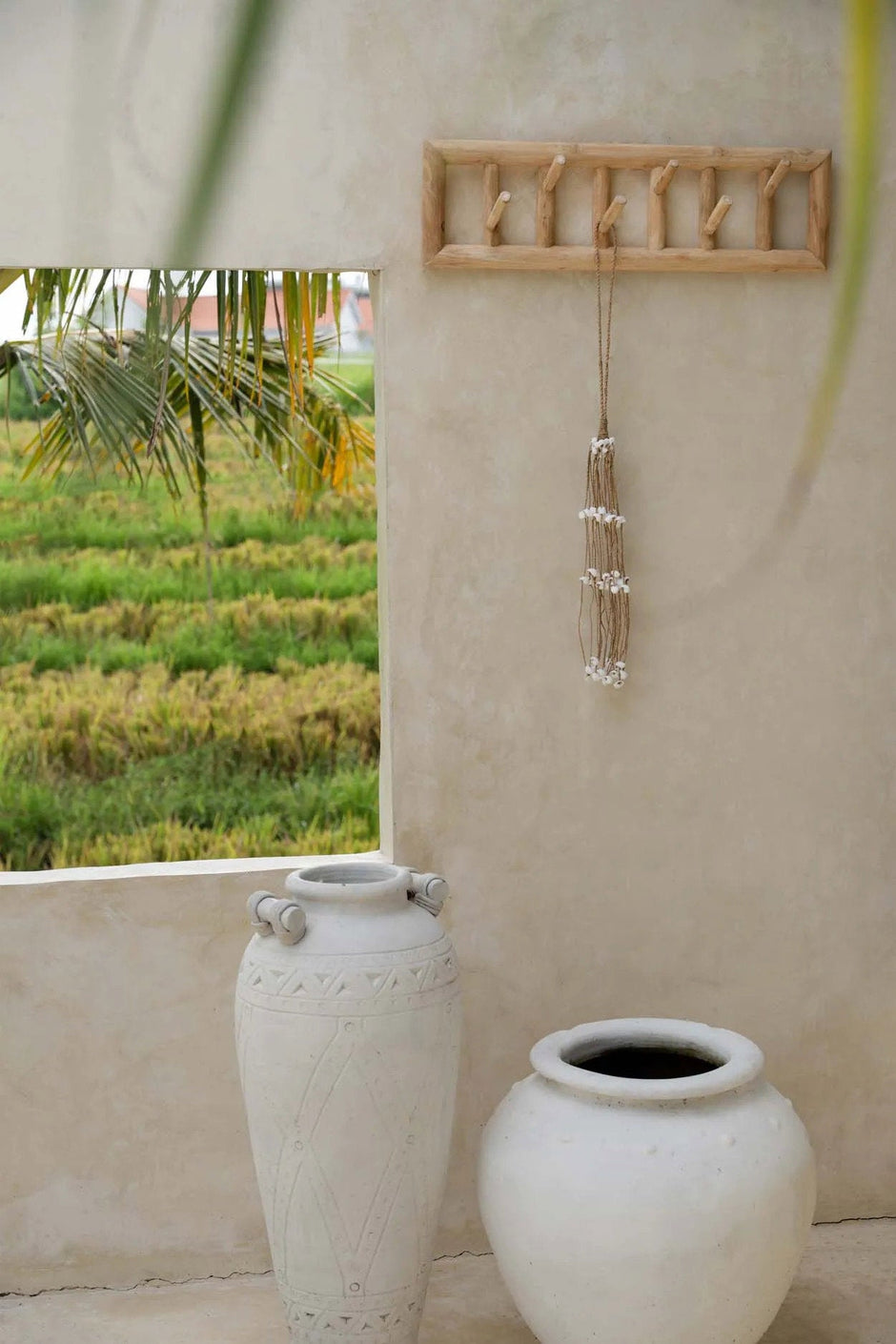 The Long Shell Tassel - White