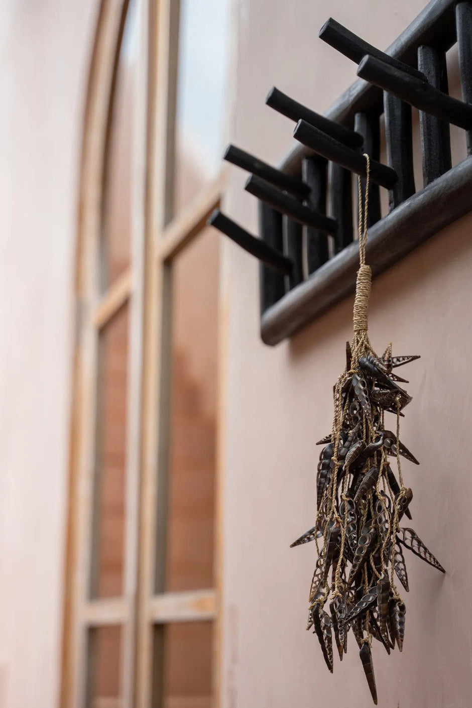 The Unicorn Shell Tassel - Brown