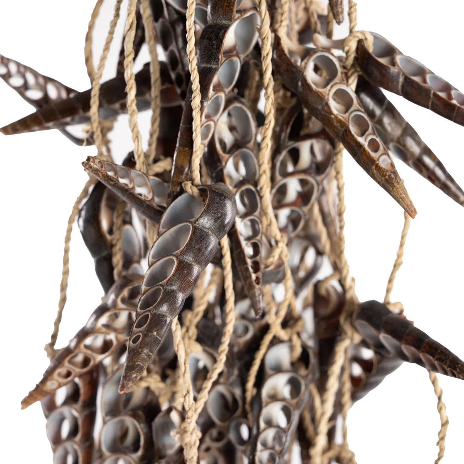 The Unicorn Shell Tassel - Brown