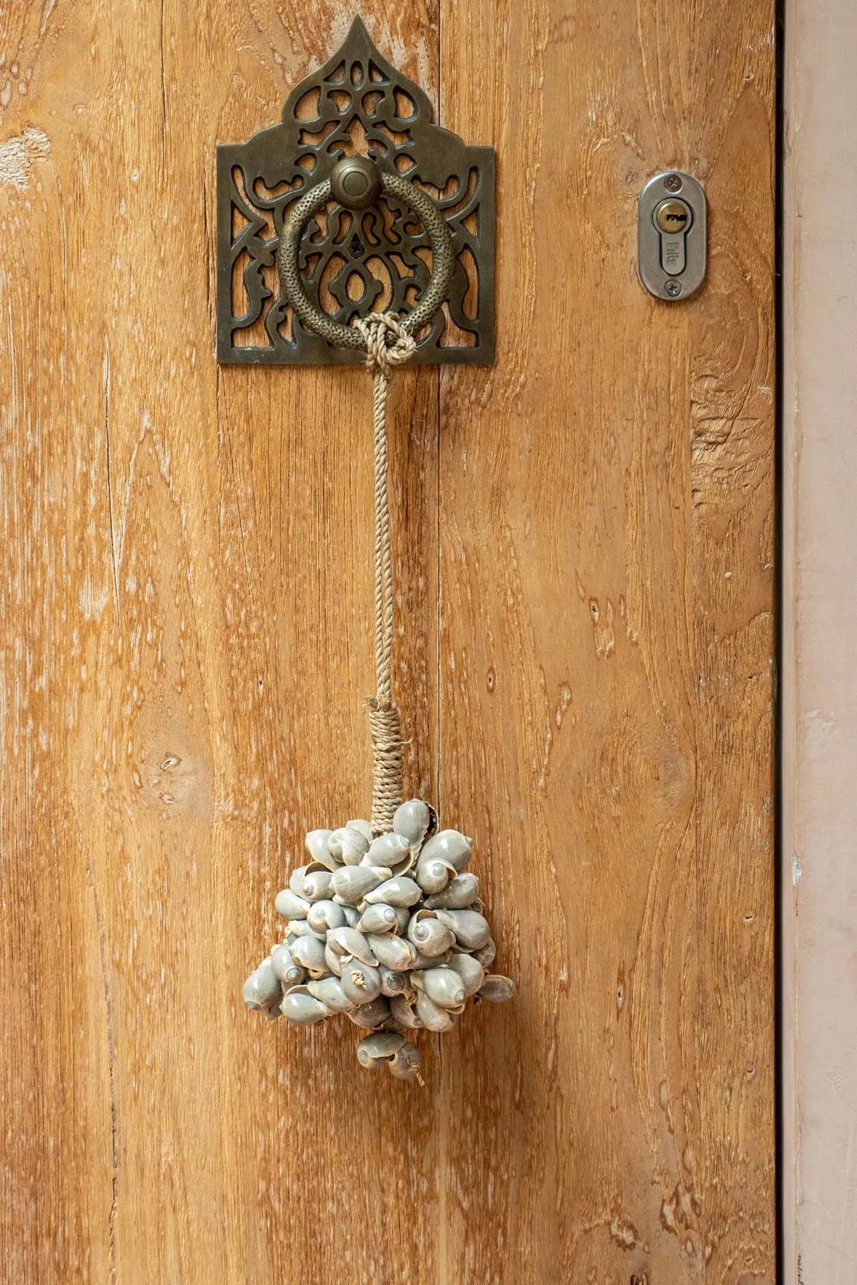 The Grey Shell Tassel