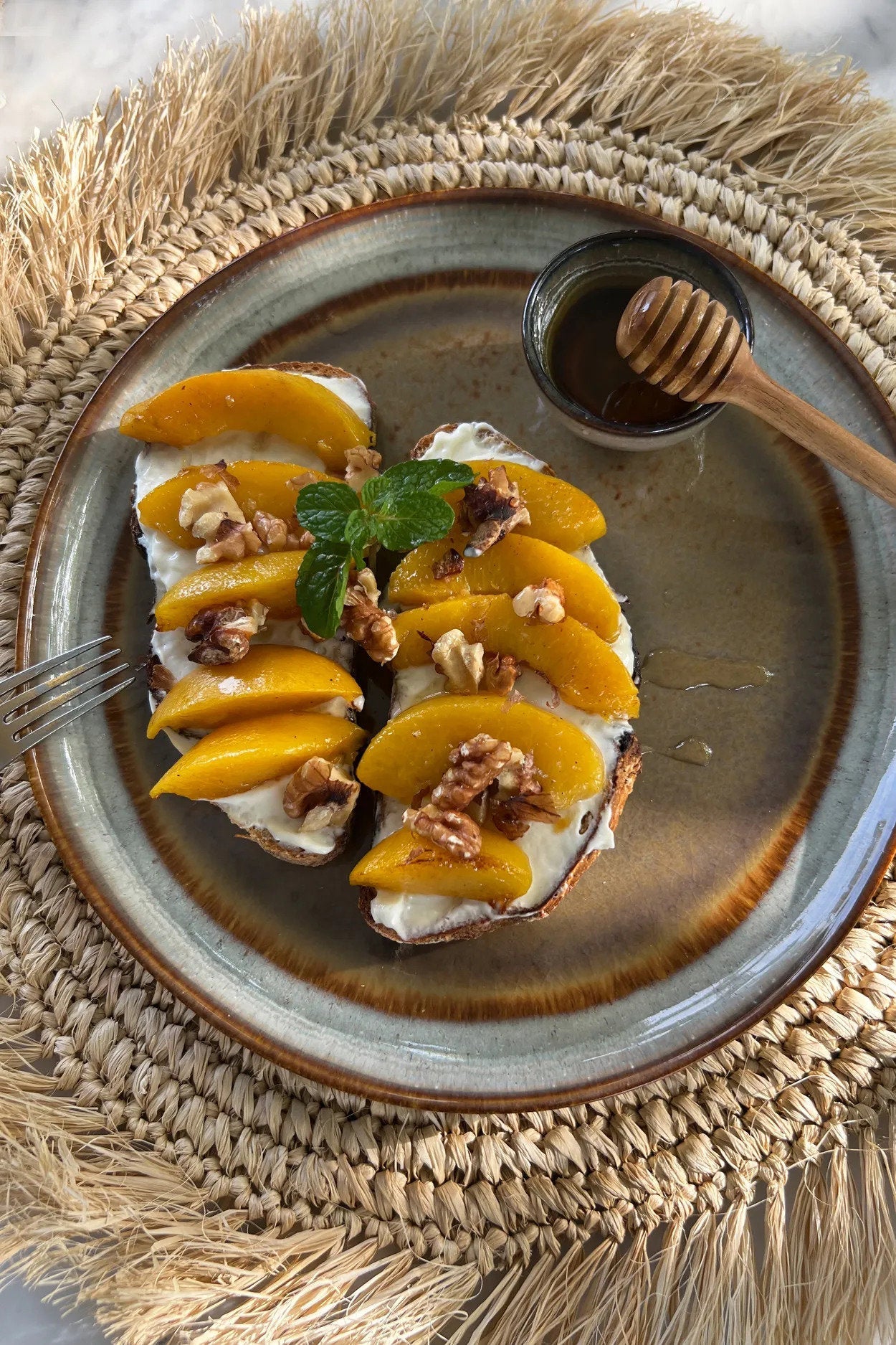 The Teak Root Honey Roller