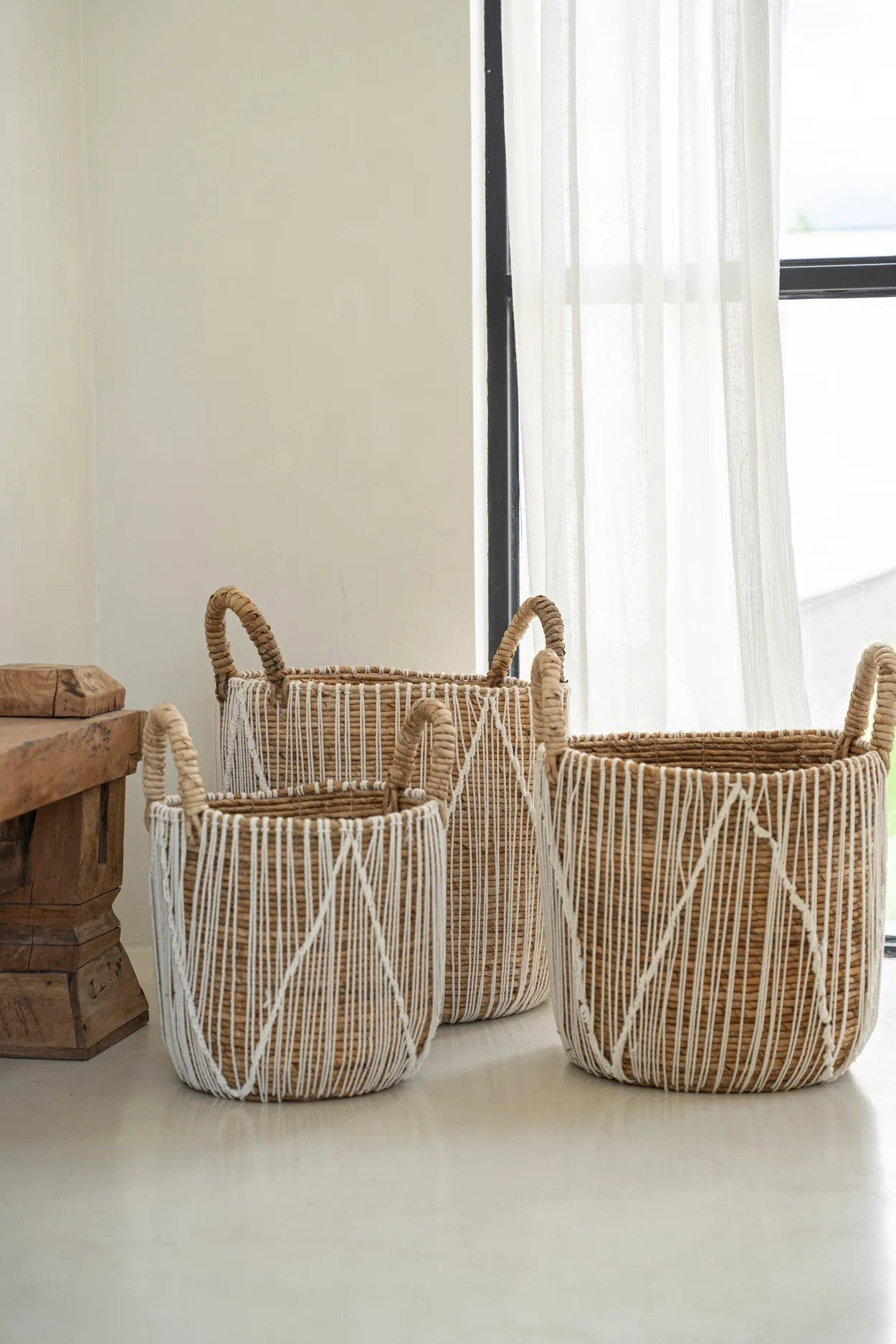 The Straight Stitched Macrame Basket - M