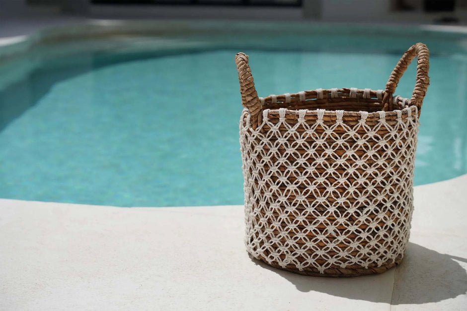 The Crossed Stitched Macrame Basket - S