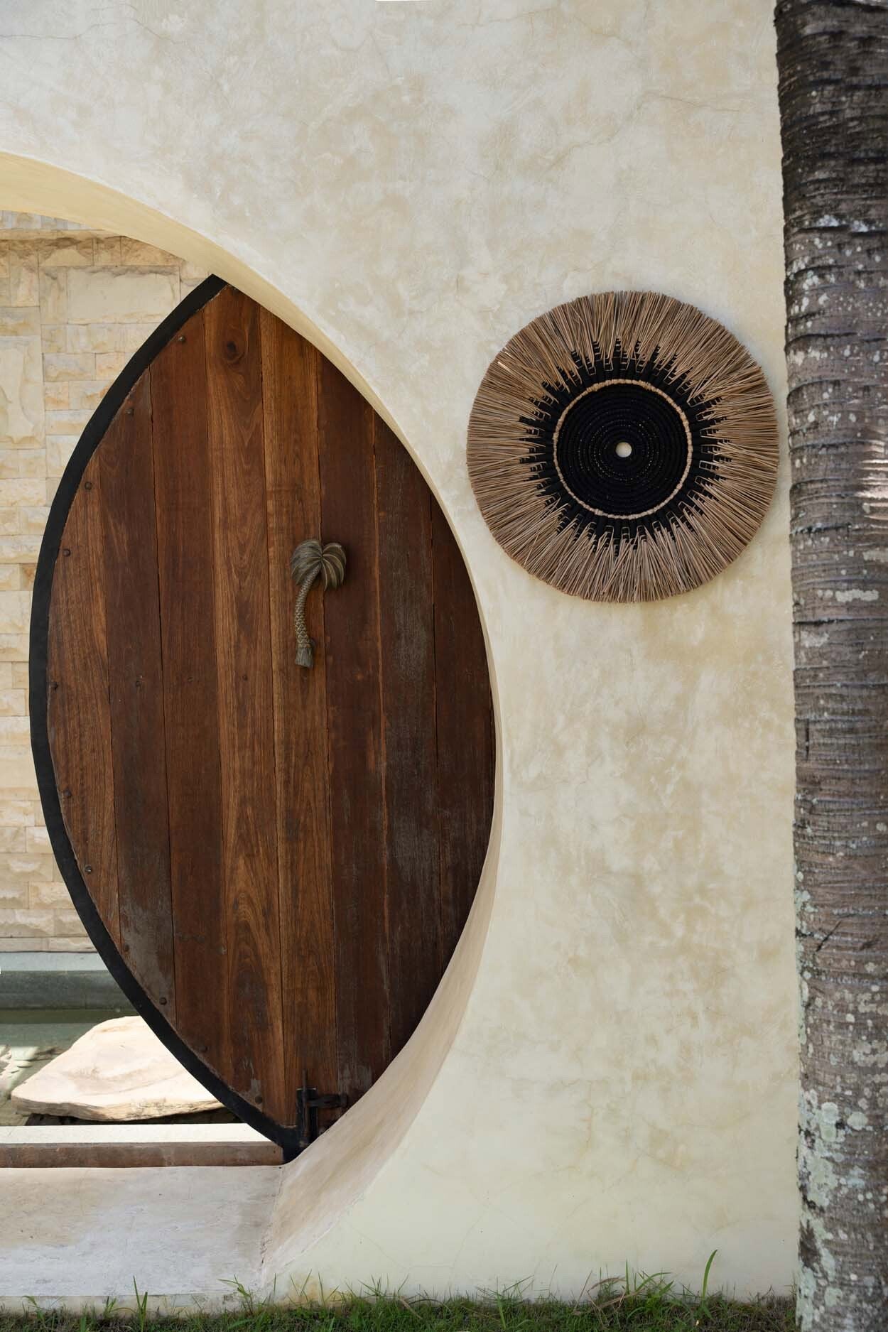 The Raffia Macramé Wall Deco - Black Natural